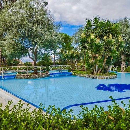 Cozy Sorrento Apartment ภายนอก รูปภาพ